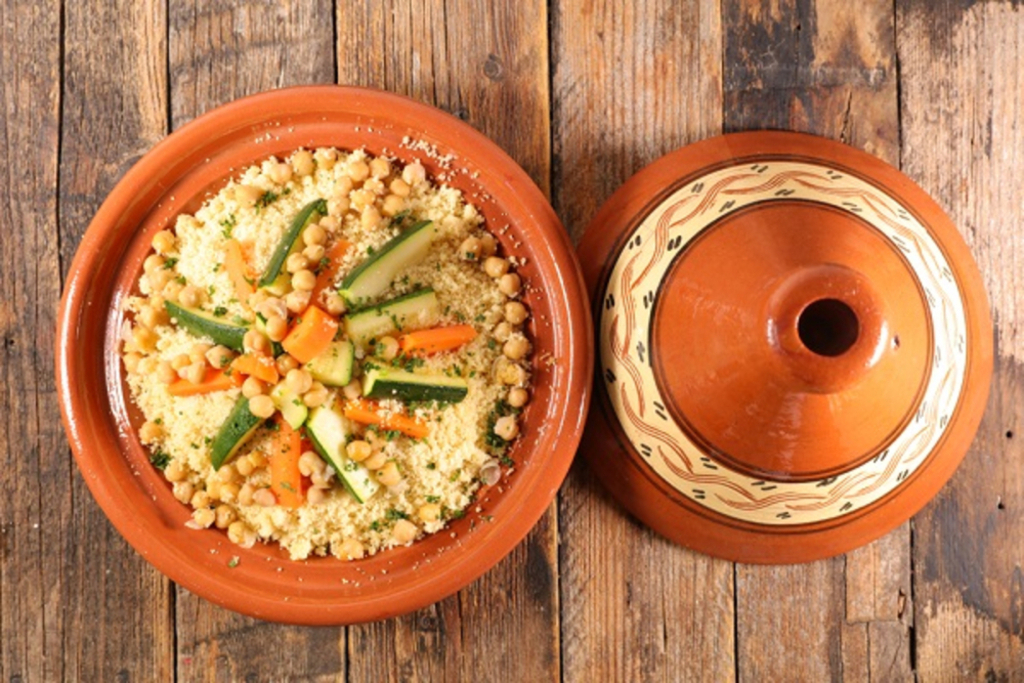 Chicken couscous with six vegetables
