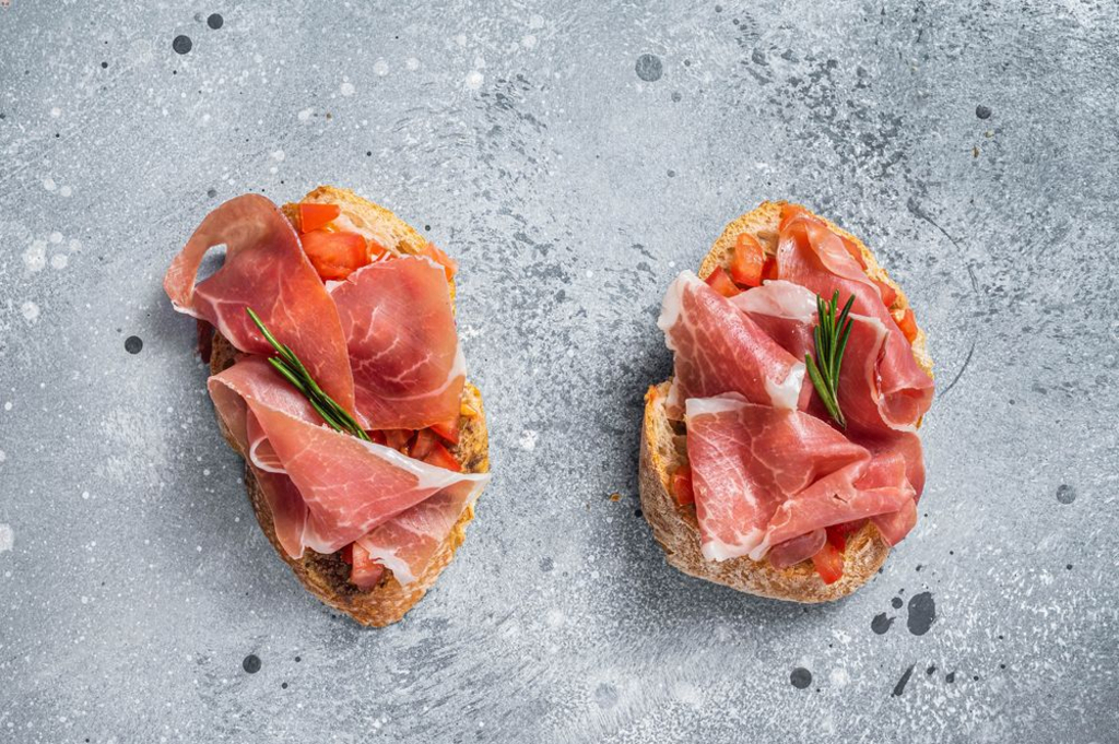 Dry sausage toast