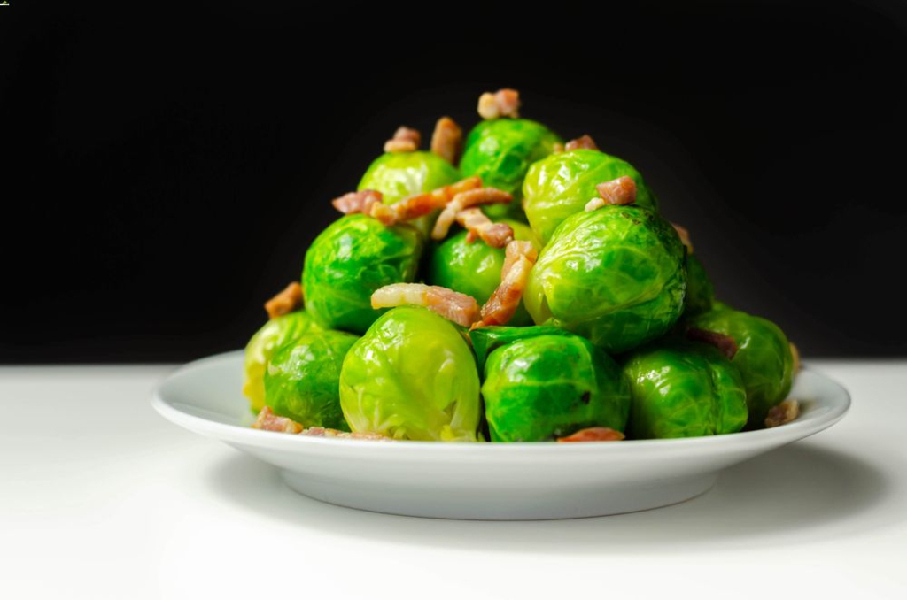 Pan-fried brussels sprouts with smoked bacon