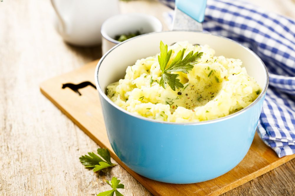 Mashed celeriac with apples