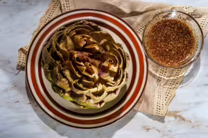 Artichaut violet à la vinaigrette