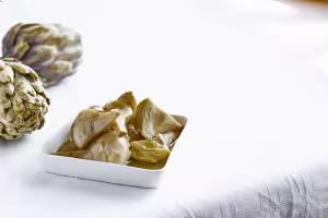 Mariner les artichauts