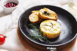 Roasted sheep's cheese