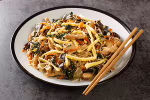 Stir-fried soy vermicelli with chicken