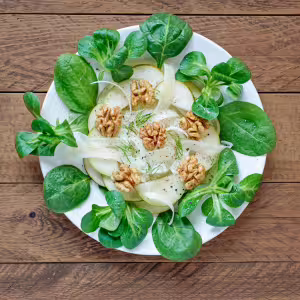 Lamb's lettuce salad with picodon