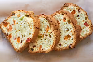 Cake with candied fruits