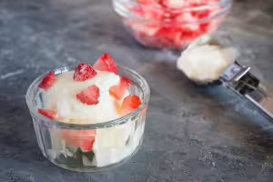 Yogurt ice cream without an ice cream maker