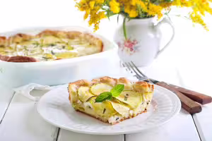 Zucchini and goat cheese quiche