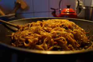 Spaghetti with chipolatas