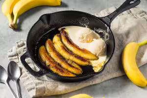 Flambéed bananas